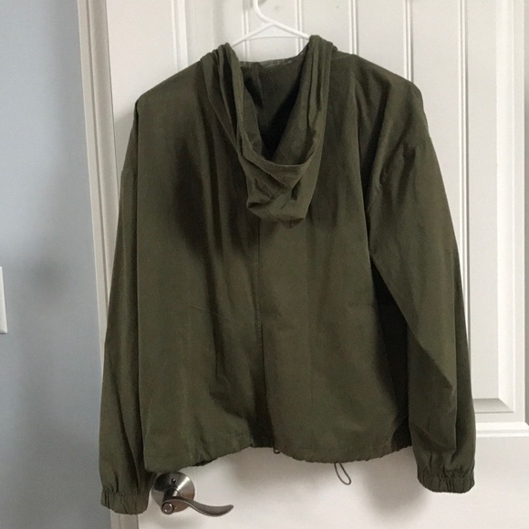 Green jacket - Picture 2 of 3